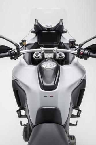 Ducati Multistrada V4 S 2022 (4)