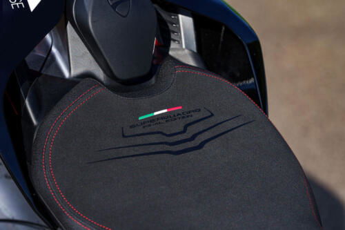 Ducati Panigale V2 Superquadro Final Edition (19)