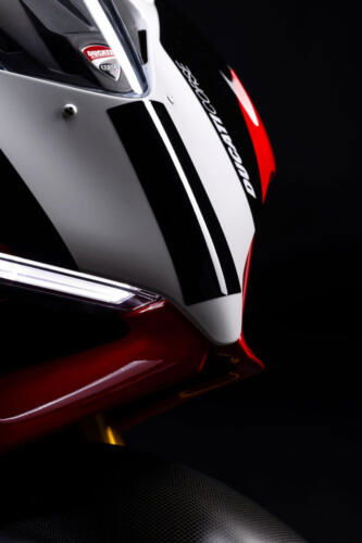Ducati Panigale V2 Superquadro Final Edition (22)