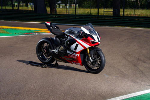 Ducati Panigale V2 Superquadro Final Edition (23)
