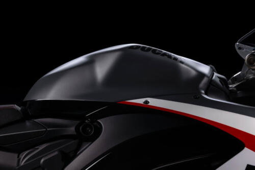 Ducati Panigale V2 Superquadro Final Edition (45)