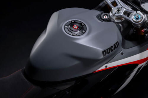 Ducati Panigale V2 Superquadro Final Edition (52)