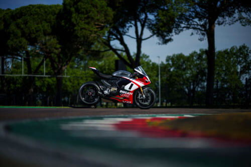 Ducati Panigale V2 Superquadro Final Edition (68)