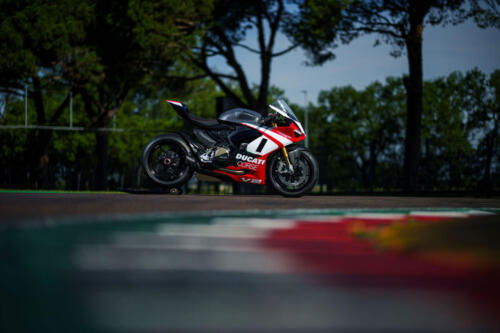 Ducati Panigale V2 Superquadro Final Edition (71)