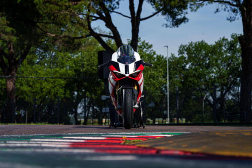 Ducati Panigale V2 Superquadro Final Edition (77)