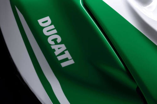 Ducati Panigale V4 Tricolore - 2025 (10)