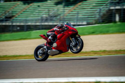 Ducati Panigale V4S - 2025 (14)