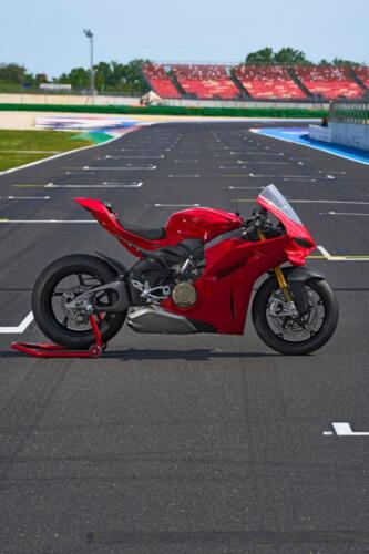 Ducati Panigale V4S - 2025 (24)