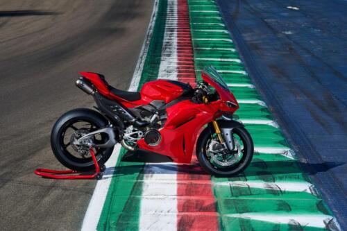 Ducati Panigale V4S - 2025 (34)