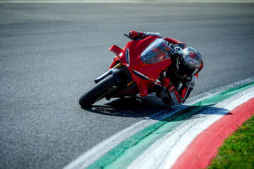 Ducati Panigale V4S - 2025 (87)