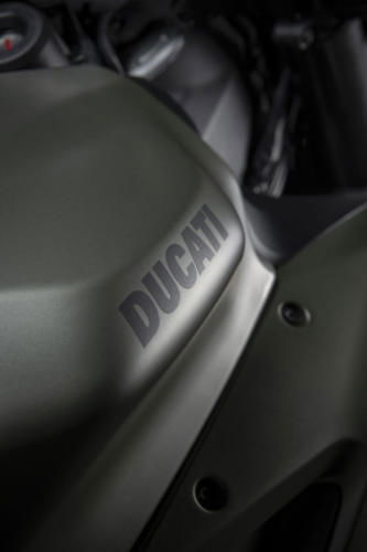 Ducati Streetfighter V2 Storm Green (35)
