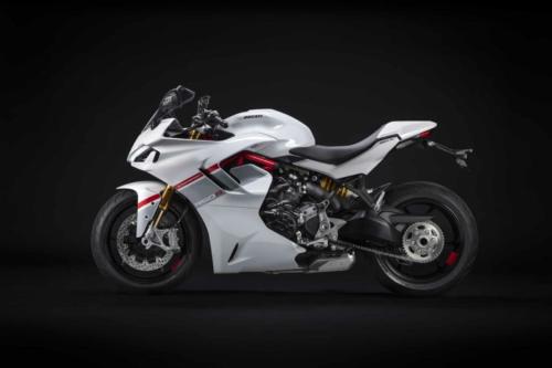 Ducati SuperSport 950 S - Stripe Livery (1)