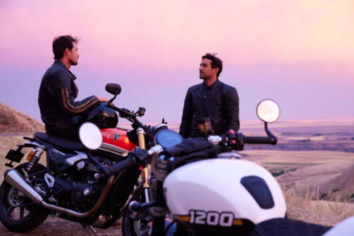 FAM_SpeedTwin1200_MY25_008402_JP