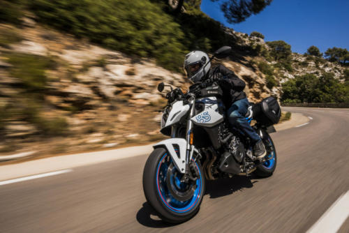 GSX800RQM3_accessories_action_15