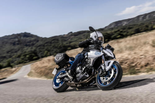 GSX800RQM3_accessories_action_16