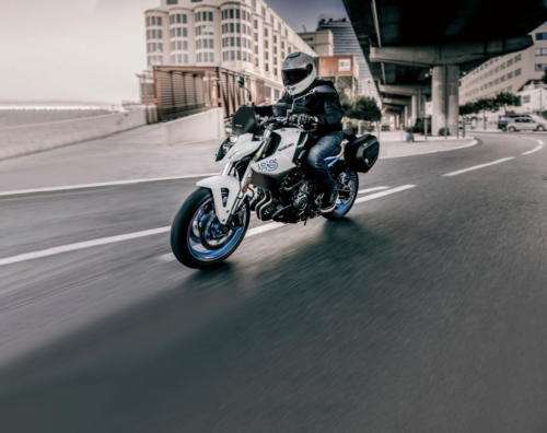 GSX800RQM3_accessories_action_3