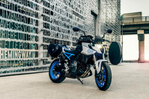 GSX800RQM3_accessories_action_9