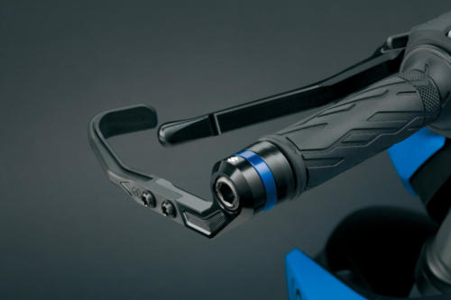 GSX800RQM3_accessories_clutch_lever_guard