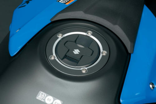 GSX800RQM3_accessories_fuel_cap_protection_black