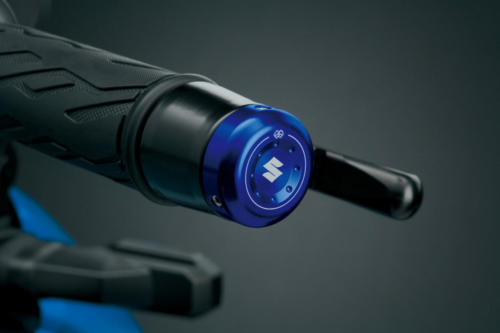 GSX800RQM3_accessories_handlebar_balancer
