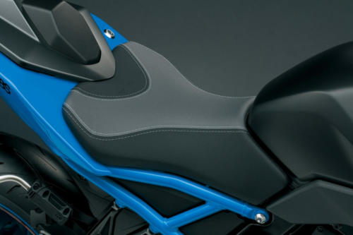 GSX800RQM3_accessories_stylish_seat