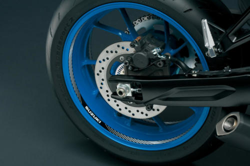 GSX800RQM3_accessories_wheel_decals