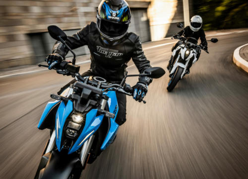 GSX800RQM3_action_1