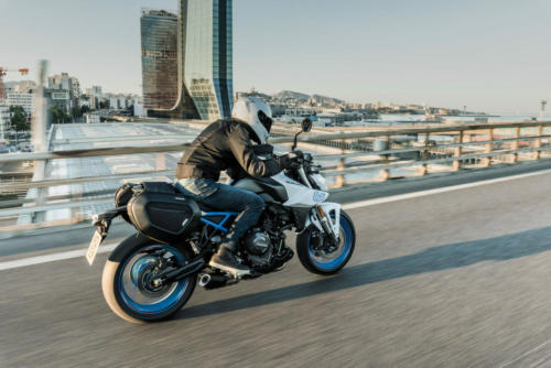 GSX800RQM3_action_144