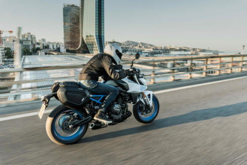 GSX800RQM3_action_144