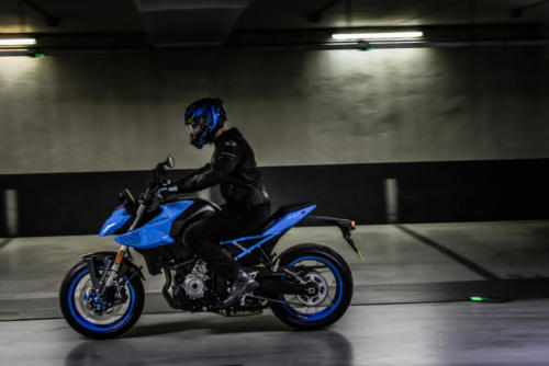 GSX800RQM3_action_16