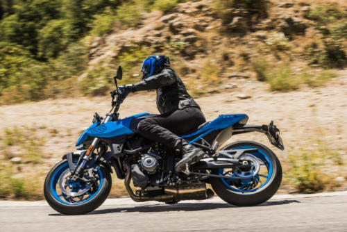 GSX800RQM3_action_20