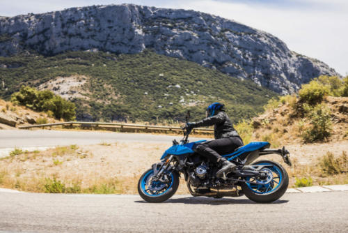 GSX800RQM3_action_37