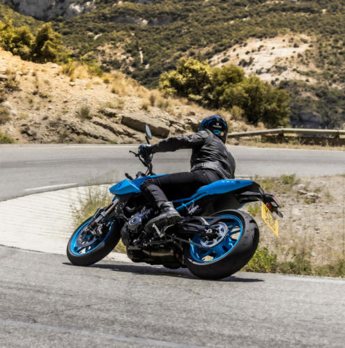 GSX800RQM3_action_39