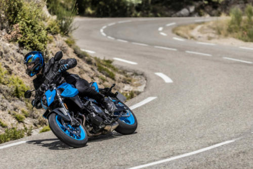 GSX800RQM3_action_56