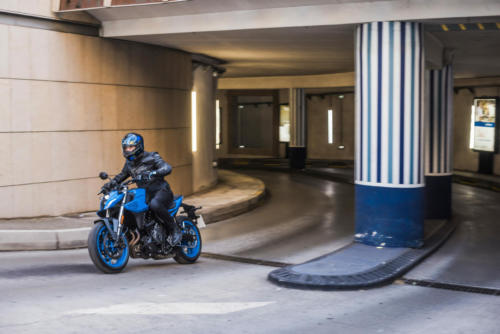 GSX800RQM3_action_6