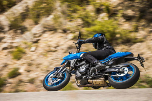 GSX800RQM3_action_68