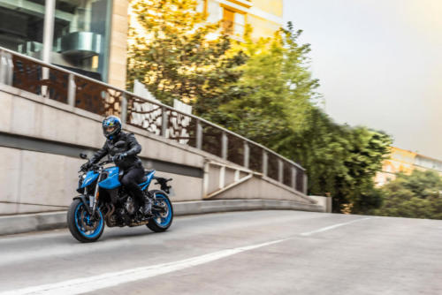 GSX800RQM3_action_7