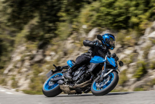 GSX800RQM3_action_73