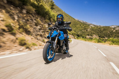 GSX800RQM3_action_76