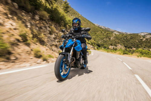 GSX800RQM3_action_77