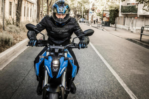 GSX800RQM3_action_87