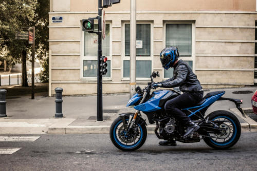 GSX800RQM3_action_88