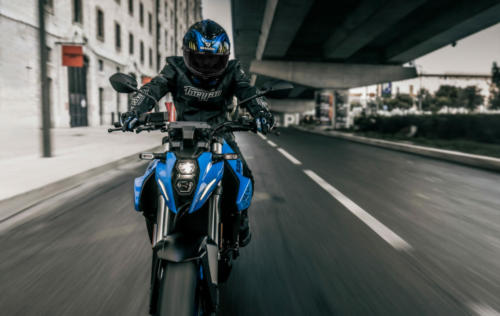 GSX800RQM3_action_94