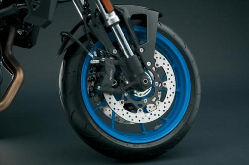 GSX800RQM3_front_tyre