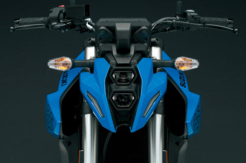 GSX800RQM3_head_light_off