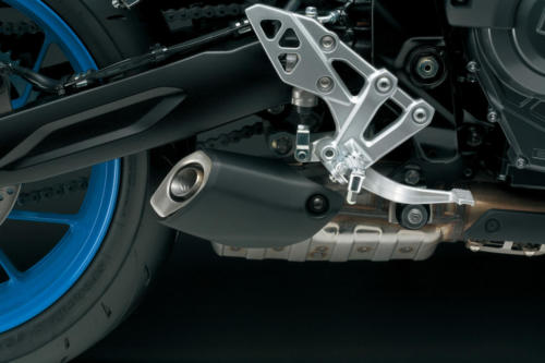GSX800RQM3_muffler