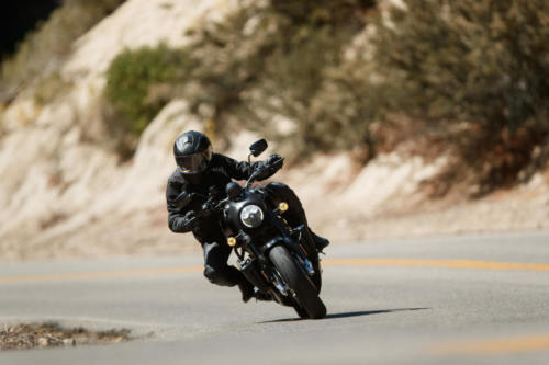 RA1250 Pan America 1250 / RS975 Bronx 975