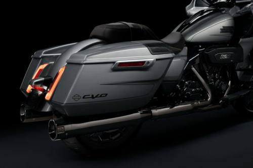Harley Davidson CVO Road Glide - 2023 (16)