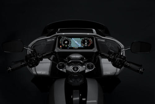 Harley Davidson CVO Road Glide - 2023 (18)