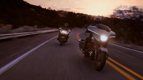 Harley Davidson CVO Road Glide - 2023 (2)